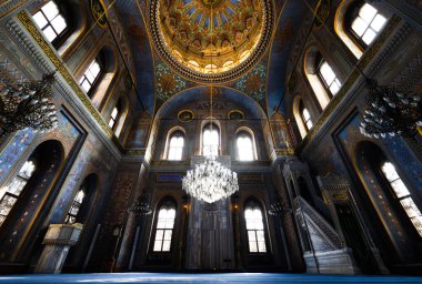 İstanbul, Türkiye 'deki Osmanlı İmparatorluk Camii Pertevniyal Valide Sultan Camii.
