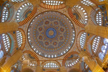 Selimiye Camii, Mimar Sinan tarafından 1575 yılında yaptırılmıştır. Edirne
