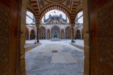 Selimiye Camii, Mimar Sinan tarafından 1575 yılında yaptırılmıştır. Edirne