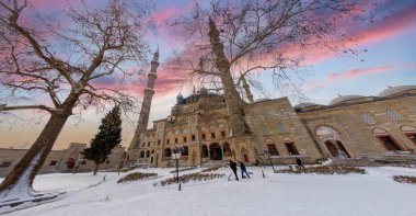 Selimiye Camii, Mimar Sinan tarafından 1575 yılında yaptırılmıştır. Edirne