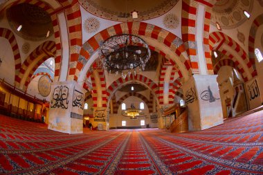 eski cami (Türkçe: eski camii) edirne, Türkiye'de 15 yüzyılın başlarında Osmanlı camidir.