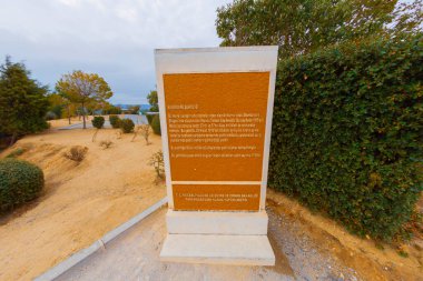 Çanakkale Şehitleri Anıtı, Gelibolu Muharebesi 'ne katılan yaklaşık Türk askerlerinin anısına dikilmiş bir savaş anıtı..