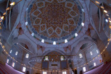 Edirne, Centrum, Burmese (üç balkon) Cami 