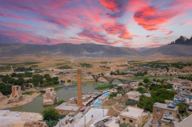 Hasankeyf sular altında kalmadan önce. Hasankeyf kalesinden görüntü. Hasankeyf köprüsü, Tarihi Hasankeyf