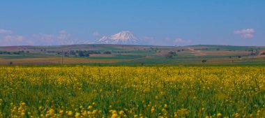 Hasan Dağı, Hasan dağının uzak manzarası.