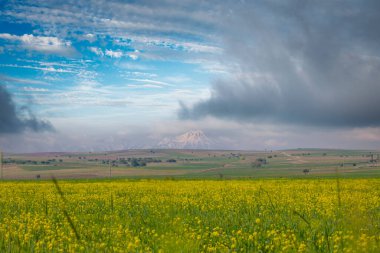 Hasan Dağı, Hasan dağının uzak manzarası.
