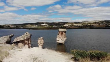 Phrygian Valley ve Emre Lake, İhsaniye, Afyonkarahisar, Türkiye
