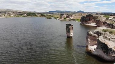 Phrygian Valley ve Emre Lake, İhsaniye, Afyonkarahisar, Türkiye