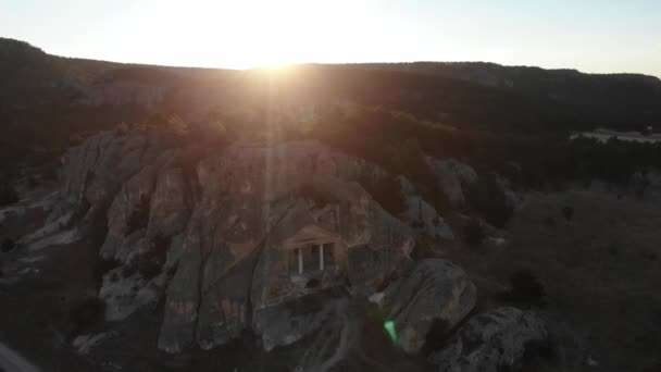 位于土耳其小亚细亚的弗里吉安谷地 也被称为米达斯国王国家的岩石形成和古老的岩石墓葬景观 — 图库视频影像