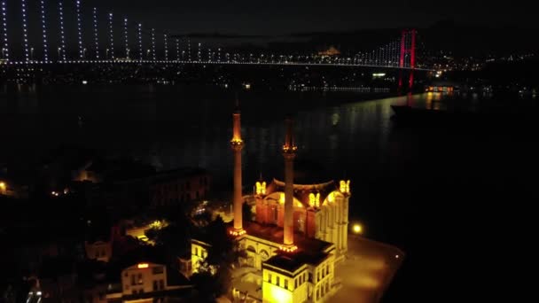 Ortakoy Mecidiye清真寺和7月15日烈士桥 Bosphorus桥 — 图库视频影像