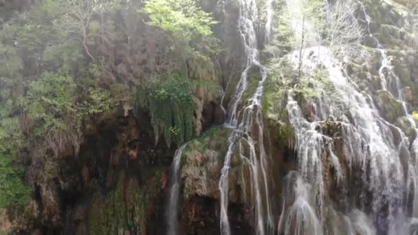 カラデニス州のクァラン滝 ガイヤーン トルコ — ストック動画