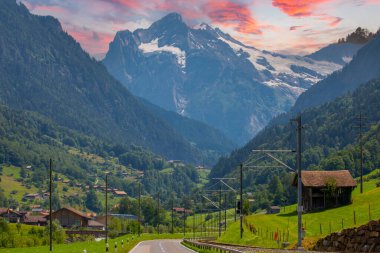 Ünlü Köyü Grindelwald İsviçre Alpleri'nde 