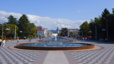  Gürcistan şehrinin doğal ve mimari güzellikleri