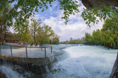 Türkiye 'de Manavgat Şelalesi. Çok popüler bir turizm merkezi..