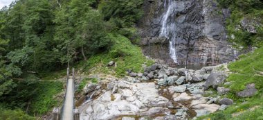 Mencuna Şelalesi Doğu Karadeniz'in en görkemli şelalesi - Sanat Türkiye