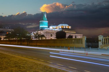 Mevlana Mezarı ve Camii. Konya