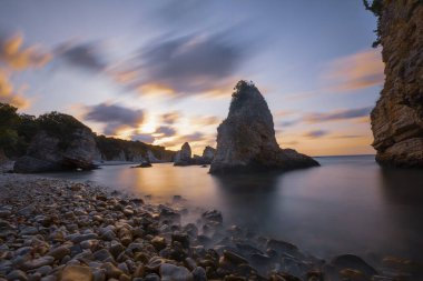 Agva 'daki Kilimli Sahili manzarası. Agva, İstanbul ilinin Sile ilçesine bağlı bir beldedir..
