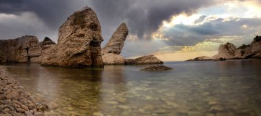 Agva 'daki Kilimli Sahili manzarası. Agva, İstanbul ilinin Sile ilçesine bağlı bir beldedir..