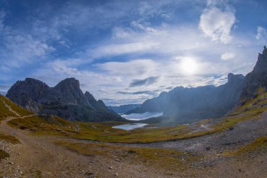 Kuzey İtalya 'da Veneto ve Güney Tyrol arasında yer alan ünlü 