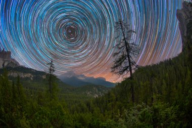 Kuzey İtalya 'da Veneto ve Güney Tyrol arasında yer alan ünlü 