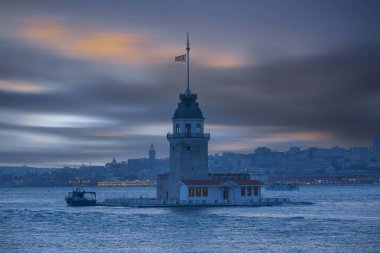 Yeni Bakire Kulesi ve gece fotoğrafları.