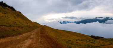 Mistik Bulutlar Huser Platosu Camlihemsin Rize Türkiye