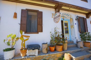 Sirince Mahallesi 'nde bir sürü turist var. İzmir, Türkiye 