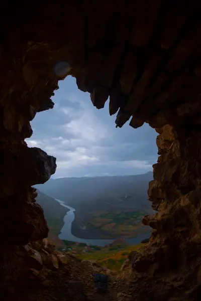 stock image View of the historical Palu Castle. The castle built on the rock dates from the Urartian period. It was built by the Urartian king Menuas. Elazig, Trkiye.