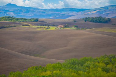 Tuscany, İtalya 'da gün doğumuyla birlikte manzara manzarası