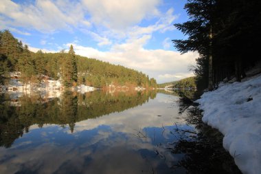 Bozcaarmut Dam Reservoir is located in Bozcaarmut Village of Pazaryeri district in Bilecik. clipart