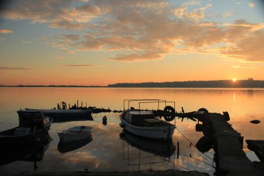 İstanbul, Kucukcekmece Gölü 'nde gün batımı
