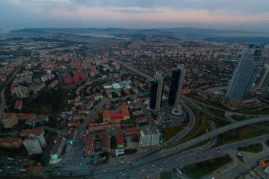 Safir çatıdan inşa edilen Syscraper 'ın havadan görüntüsü