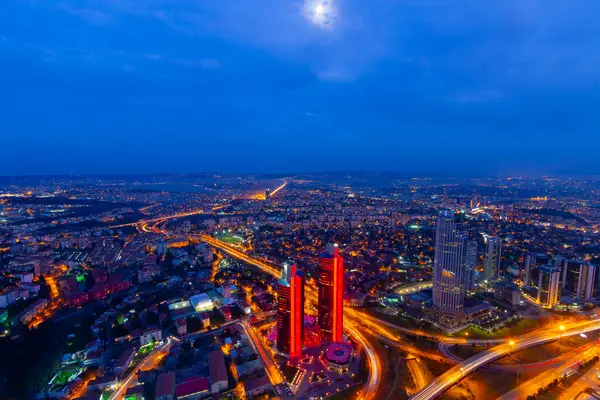 Safir çatıdan inşa edilen Syscraper 'ın havadan görüntüsü
