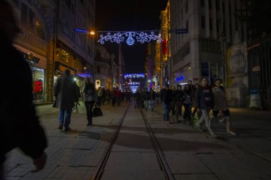 İstanbul 'da Tünel' i Taksim Meydanı 'na bağlayan 50' li yıllara dayanan tarihi tramvay hattı T2 'nin görüntüsü