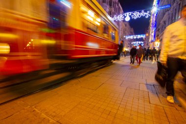 İstanbul 'da Tünel' i Taksim Meydanı 'na bağlayan 50' li yıllara dayanan tarihi tramvay hattı T2 'nin görüntüsü