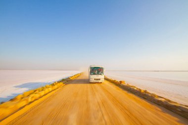 Salt Lake, Ankara, Konya ve Aksaray illerinin kesiştiği Türkiye 'nin Orta Anadolu Bölgesi' nde yer alan bir tuz gölüdür. Türkiye 'nin tuz ihtiyacının% 40' ı bu gölden sağlanıyor.
