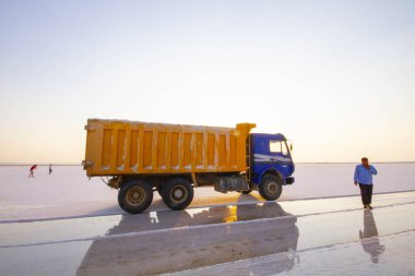 Salt Lake, Ankara, Konya ve Aksaray illerinin kesiştiği Türkiye 'nin Orta Anadolu Bölgesi' nde yer alan bir tuz gölüdür. Türkiye 'nin tuz ihtiyacının% 40' ı bu gölden sağlanıyor.