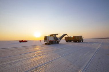 Salt Lake, Ankara, Konya ve Aksaray illerinin kesiştiği Türkiye 'nin Orta Anadolu Bölgesi' nde yer alan bir tuz gölüdür. Türkiye 'nin tuz ihtiyacının% 40' ı bu gölden sağlanıyor.