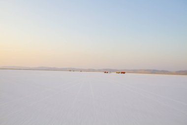 Salt Lake, Ankara, Konya ve Aksaray illerinin kesiştiği Türkiye 'nin Orta Anadolu Bölgesi' nde yer alan bir tuz gölüdür. Türkiye 'nin tuz ihtiyacının% 40' ı bu gölden sağlanıyor.