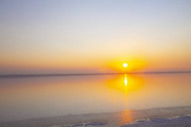 Salt Lake, Ankara, Konya ve Aksaray illerinin kesiştiği Türkiye 'nin Orta Anadolu Bölgesi' nde yer alan bir tuz gölüdür. Türkiye 'nin tuz ihtiyacının% 40' ı bu gölden sağlanıyor.