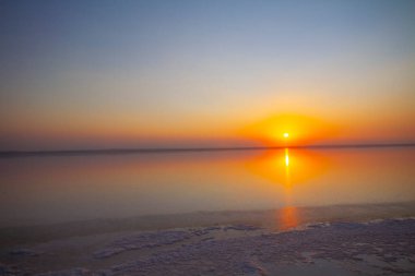Salt Lake, Ankara, Konya ve Aksaray illerinin kesiştiği Türkiye 'nin Orta Anadolu Bölgesi' nde yer alan bir tuz gölüdür. Türkiye 'nin tuz ihtiyacının% 40' ı bu gölden sağlanıyor.