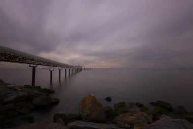 Sahilde inanılmaz uzun pozlama tekniği.