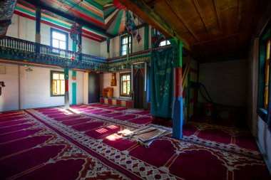 iremit Camii, 1850 'de Artvin' in Borka ilçesindeki Maral Village 'da inşa edildi.,