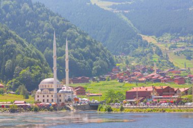 Uzungol, Trabzon ilinin Trabzon ilçesinde bulunan bir baraj gölüdür..