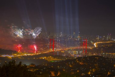 The July 15 Martyrs Bridge, formerly known as the Bosphorus Bridge or the First Bridge, referring to the fact that it was the first bridge built on the Bosphorus. clipart