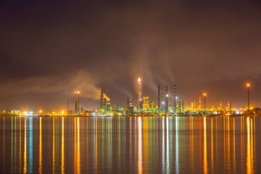 TuPRas zmit Rafinerisi, Kocaeli 'nin Krfez ilçesinde bulunan bir petrol rafinerisidir..