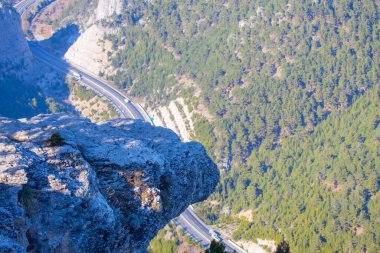 Gulek Şatosu, Mersin 'deki bir şatoya örnek teşkil ediyor. Glek Kalesi. - Uyuyor. Kale kapısı.