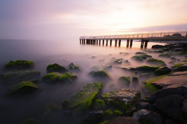 Uzun pozlama tekniğiyle çekilmiş fantastik manzara fotoğrafları.