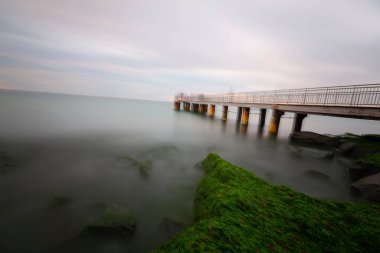 Uzun pozlama tekniğiyle çekilmiş fantastik manzara fotoğrafları.