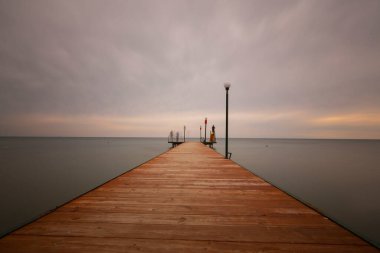 Uzun pozlama tekniğiyle çekilmiş fantastik manzara fotoğrafları.